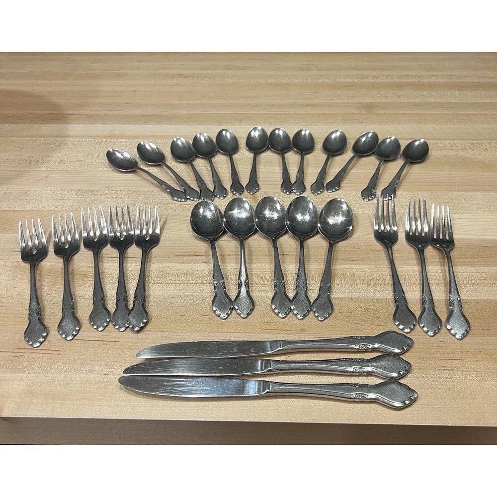 Flatware Oneida Phoenix-Northland Stainless Korea, 28 Pieces Forks Spoons Knives